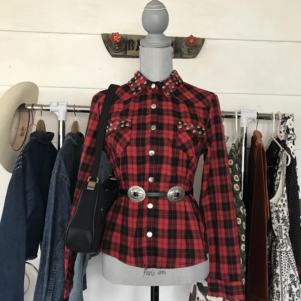 Y2k Forever 21 Red and Black Plaid Studded button down Long Sleeve Top